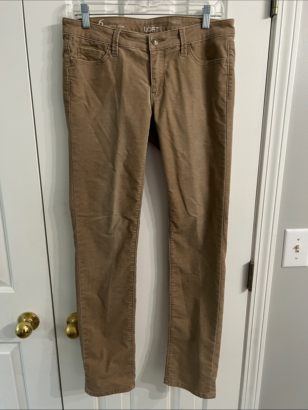 LOFT Men's Slim Straight Chinos in Khaki Brown
